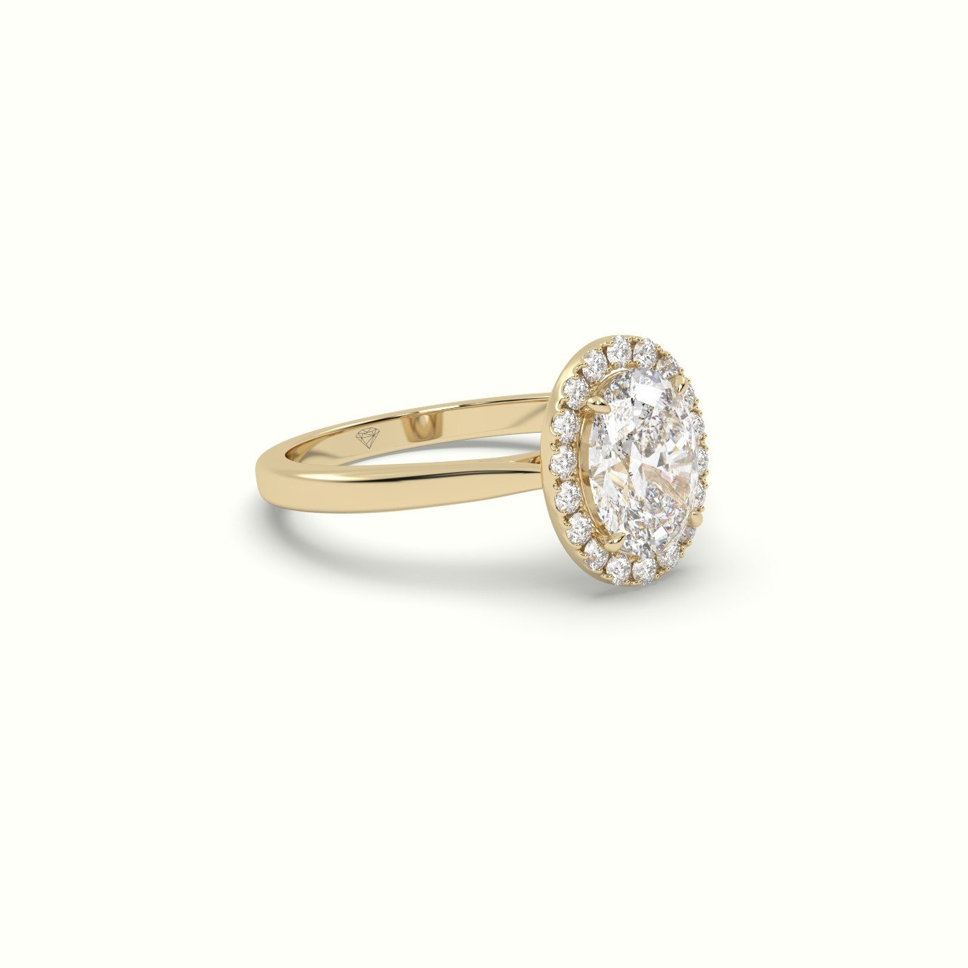 18k yellow gold oval cut diamond halo engagement ring Photos & images