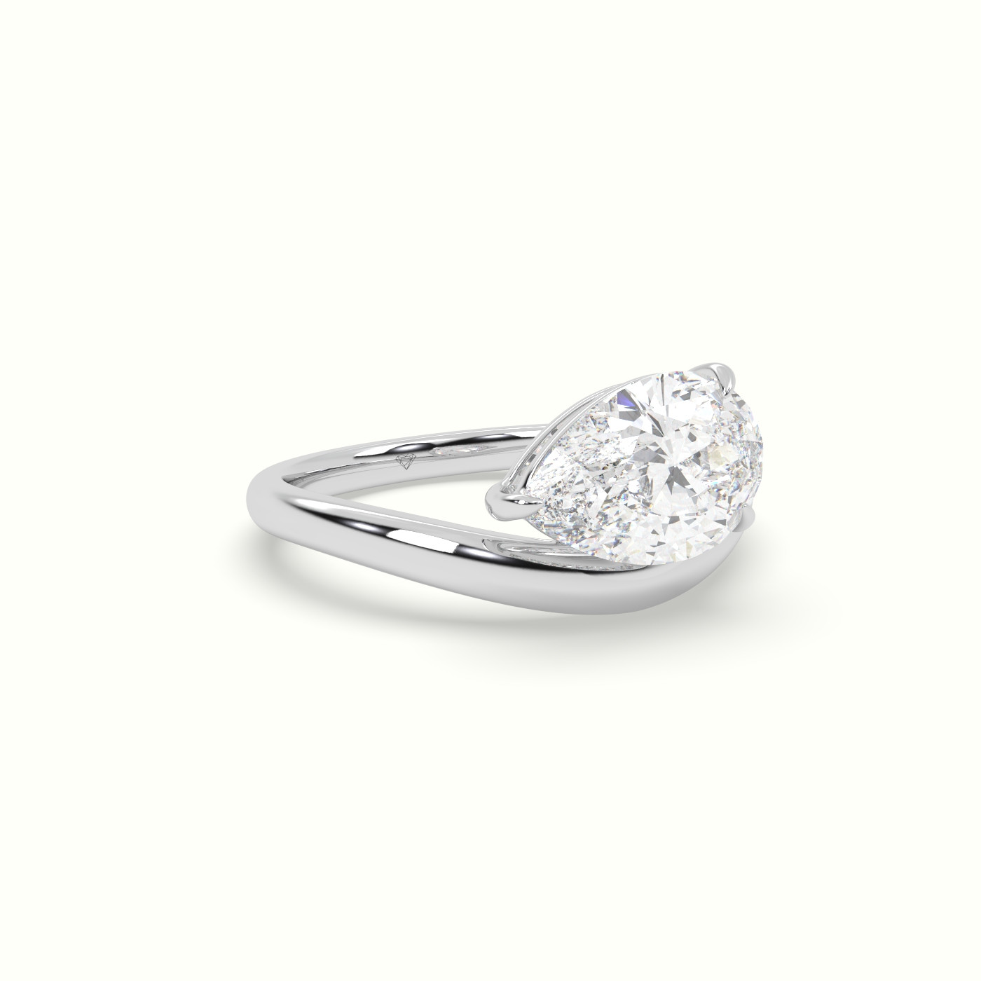 18k white gold pear diamond solitaire ring Photos & images