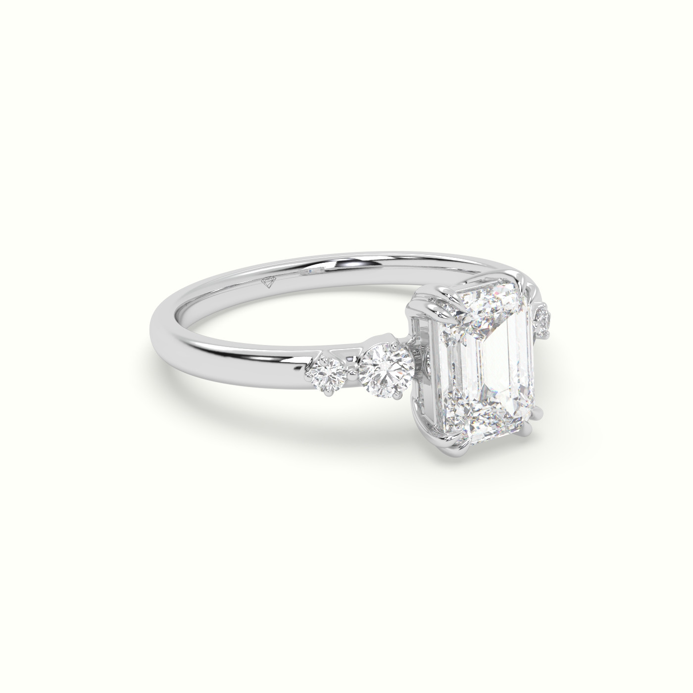 10k white gold emerald diamond solitaire side stone ring Photos & images