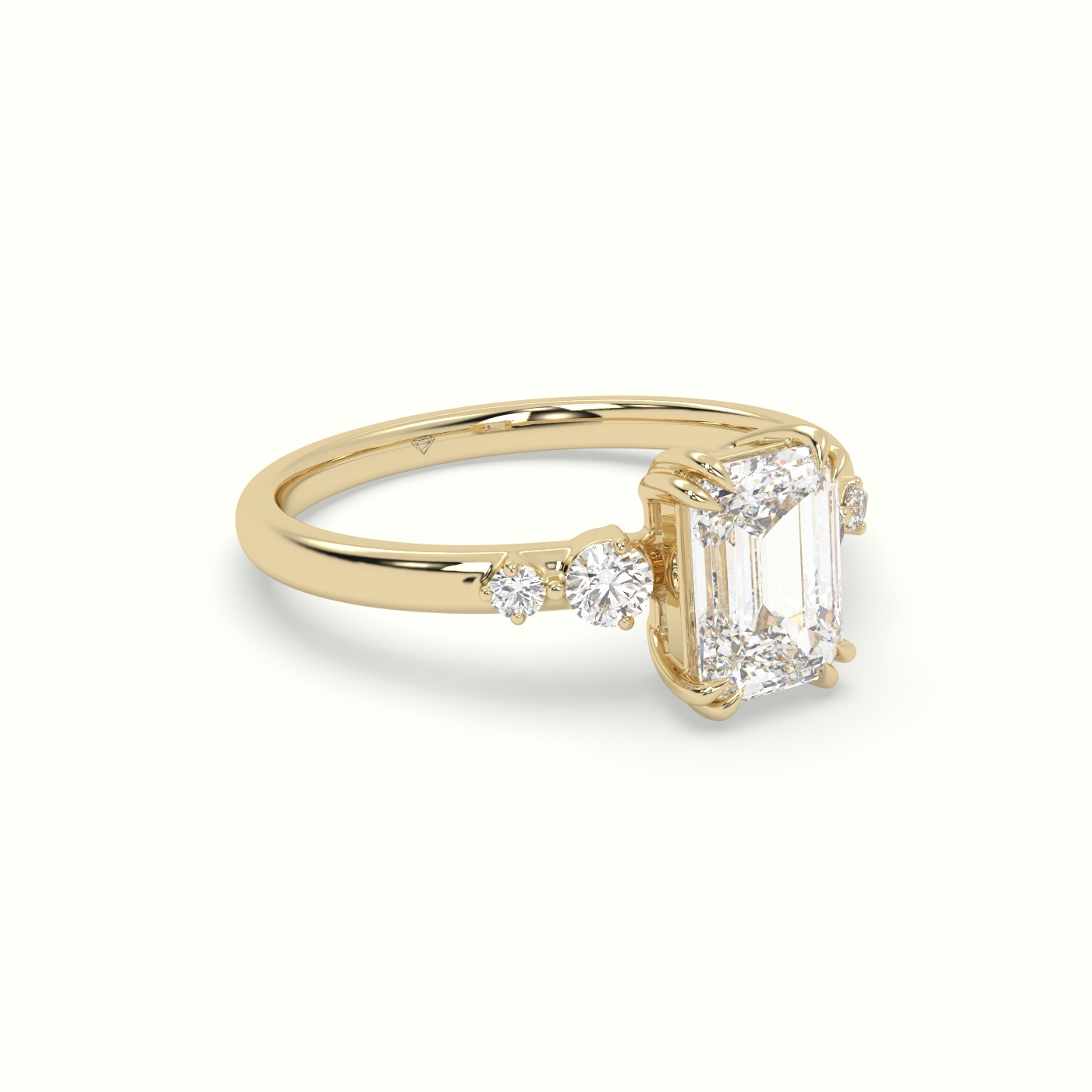 18k yellow gold emerald diamond solitaire side stone ring Photos & images