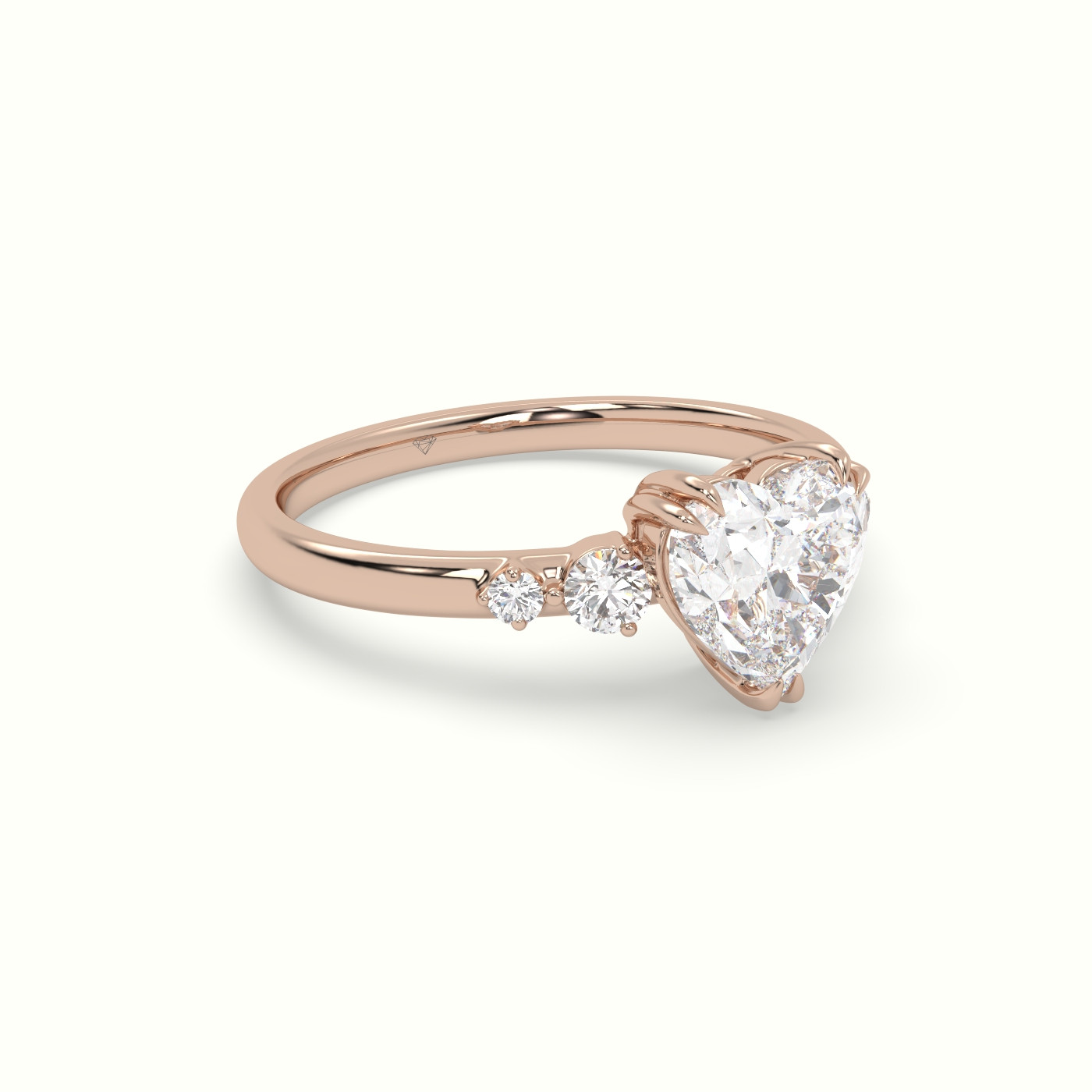18k rose gold heart diamond solitaire side stone ring Photos & images
